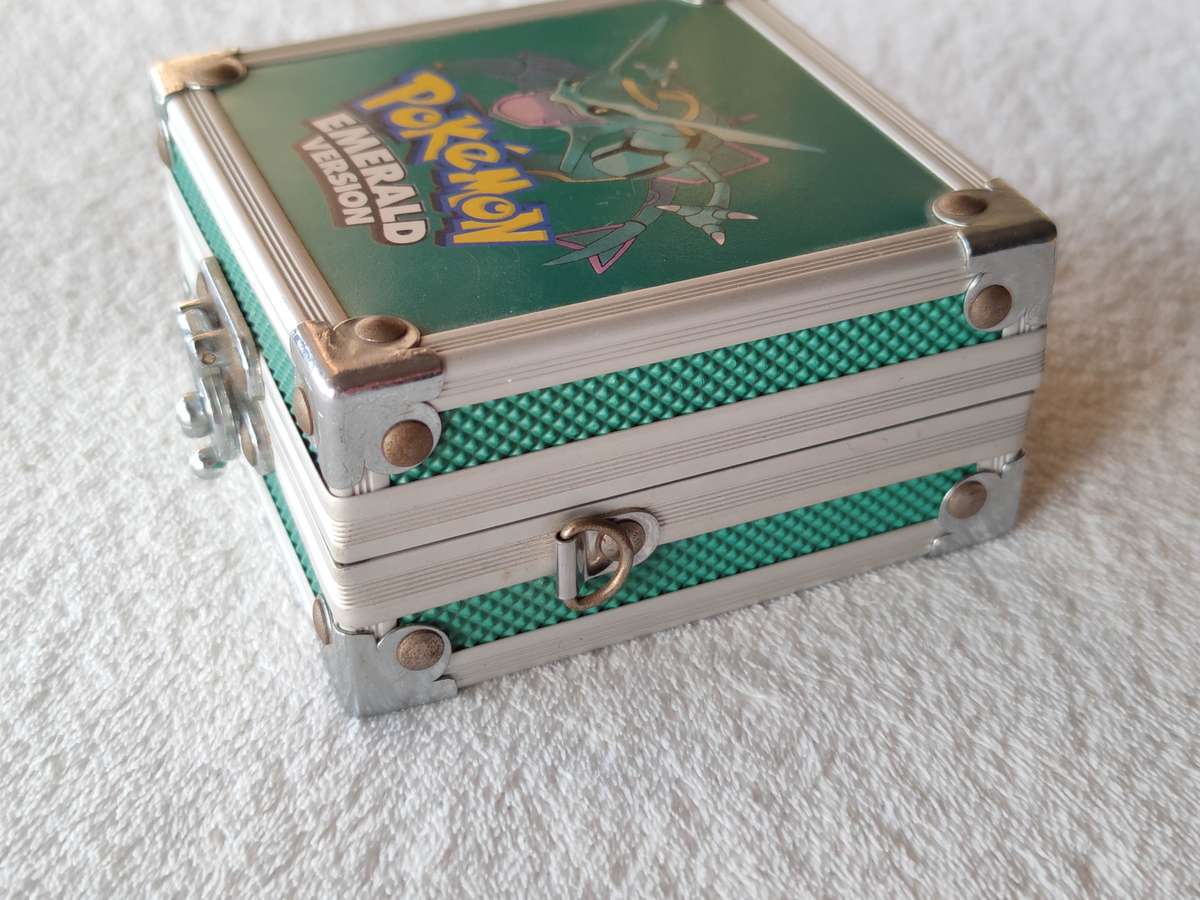 Pokemon Emerald Rayquaza Gameboy Advance SP Case - Official Nintendo