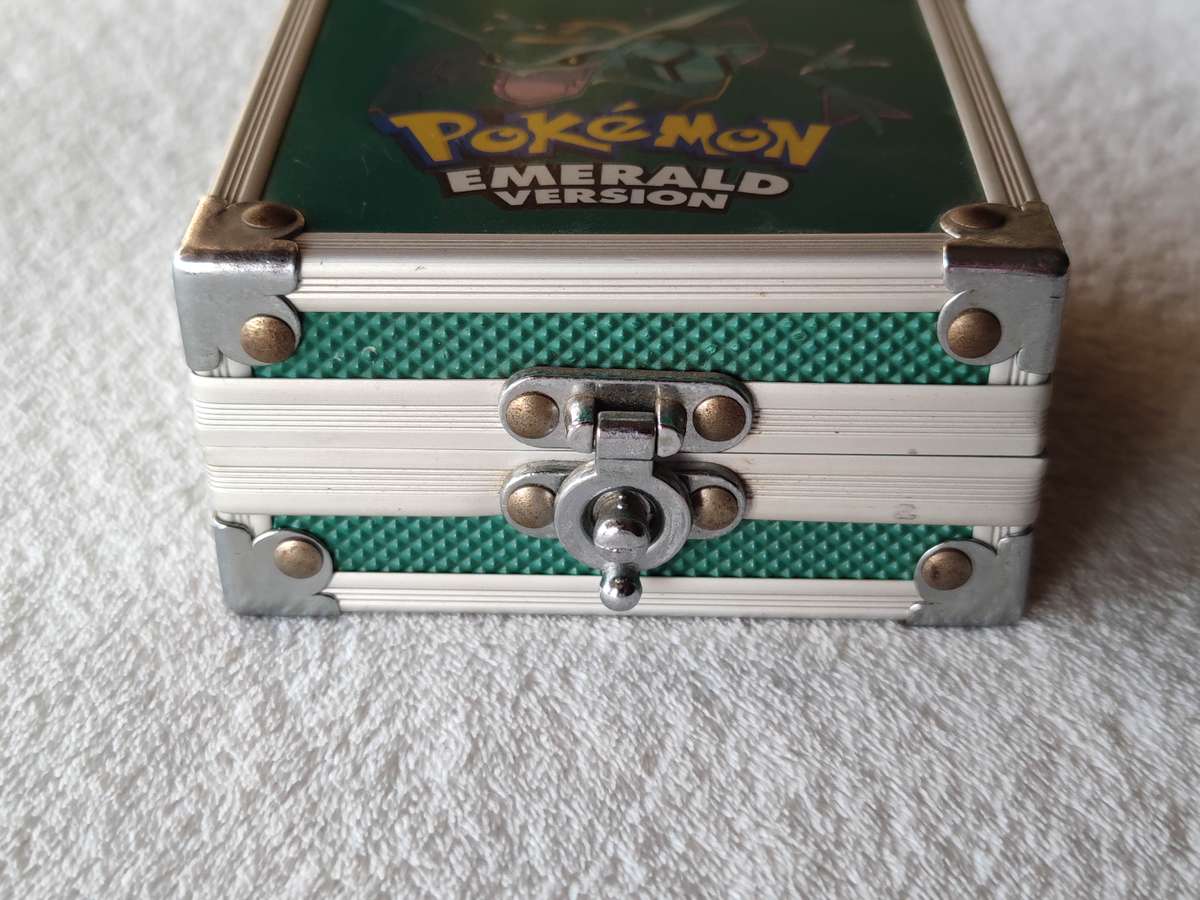 Pokemon Emerald Rayquaza Gameboy Advance SP Case - Official Nintendo