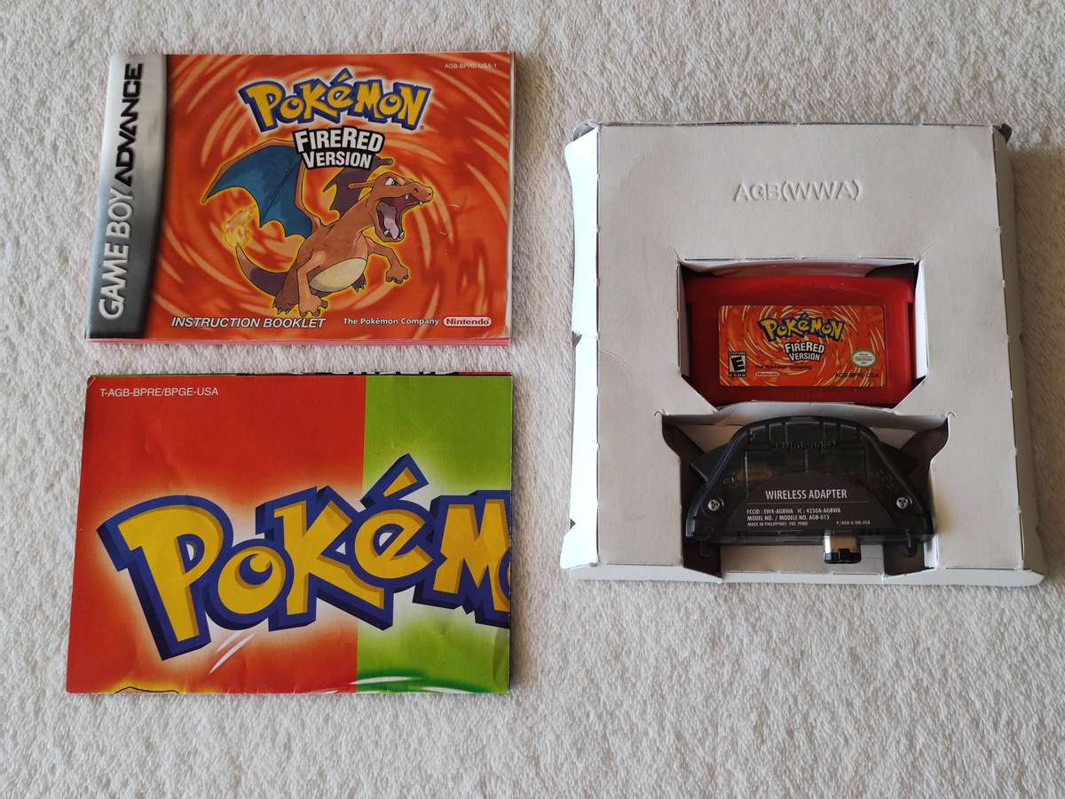 Pokemon FireRed Version - Nintendo Game Boy Advance