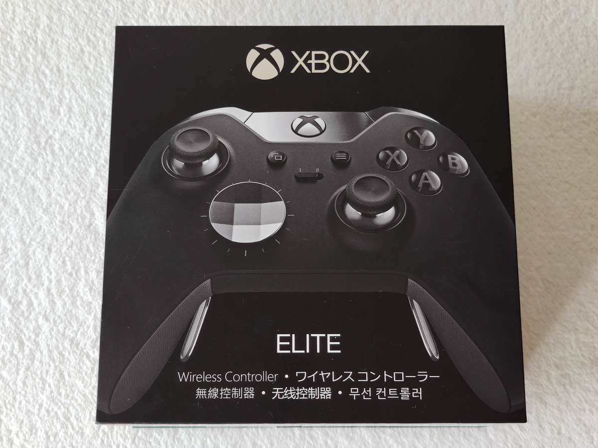 Xbox Elite Wireless Controller - Xbox One / Windows