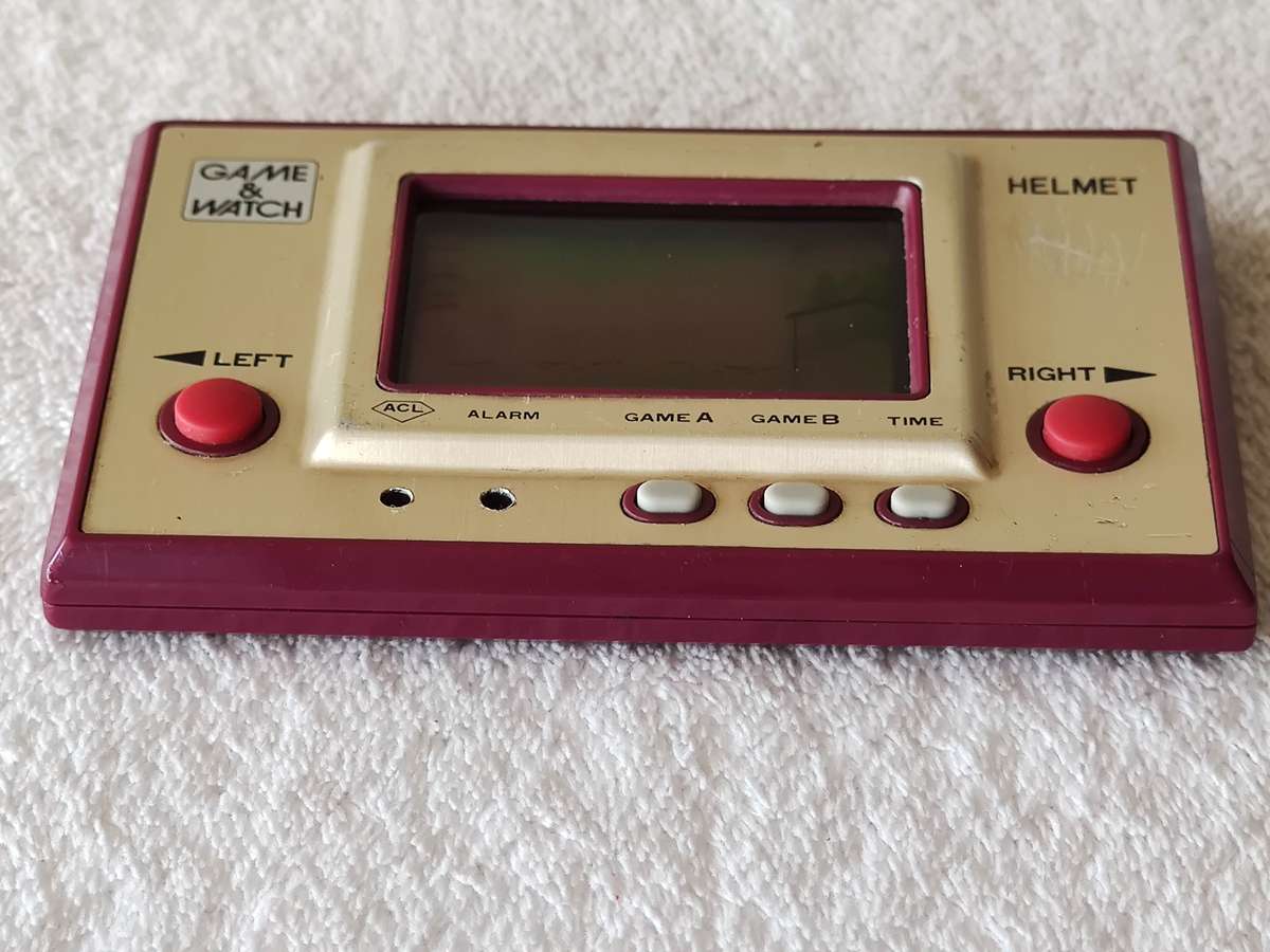 Nintendo Game & Watch - Helmet