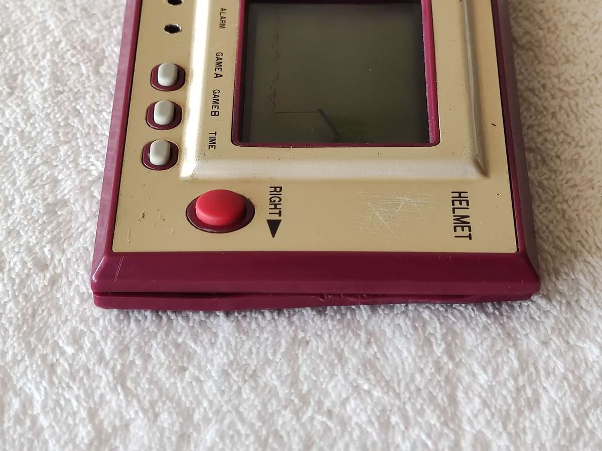 Nintendo Game & Watch - Helmet