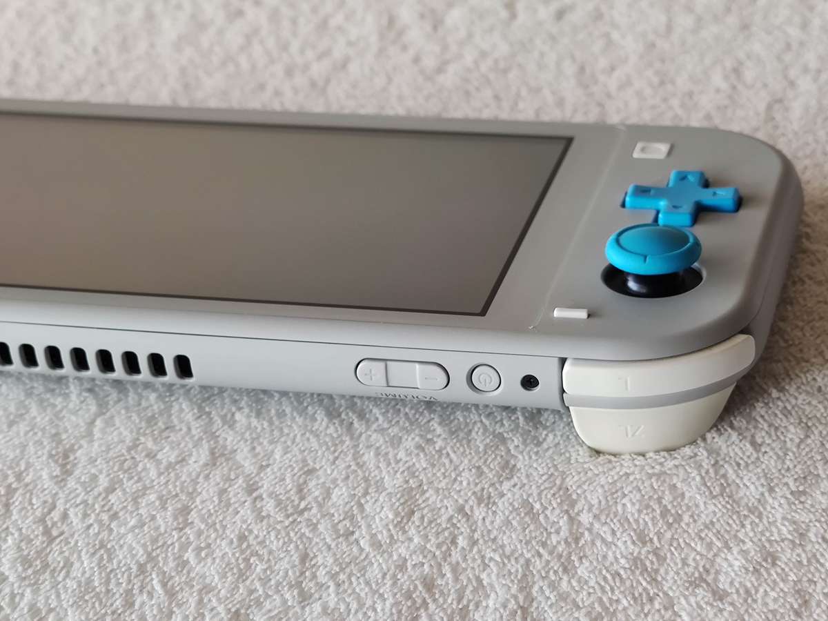 Nintendo Switch Lite Console - Zacian & Zamazenta Limited Edition