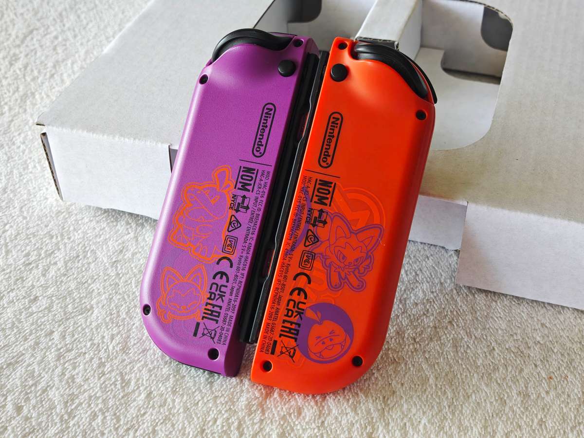 Nintendo Switch OLED Console - Pokemon Scarlet & Violet Edition