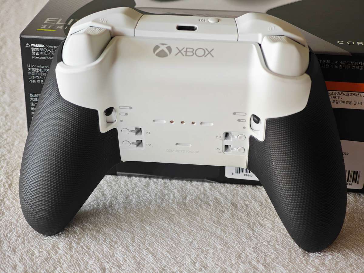 Xbox Elite Series 2 Core Wireless Controller - Xbox One / Windows