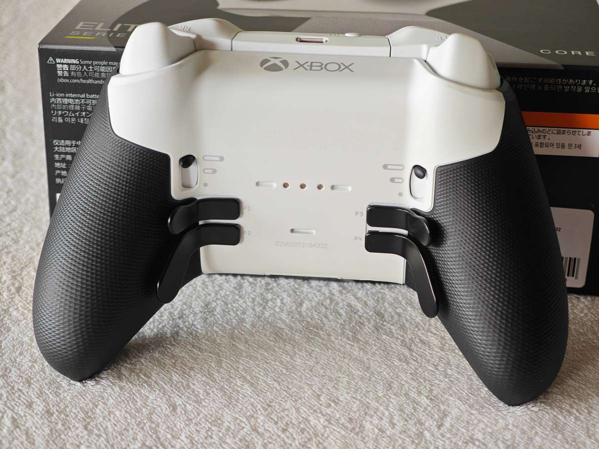 Xbox Elite Series 2 Core Wireless Controller - Xbox One / Windows