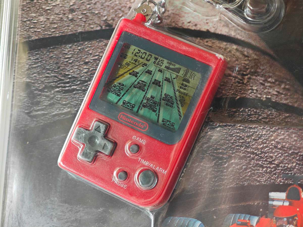 Mini Classics Carrera - Game & Watch