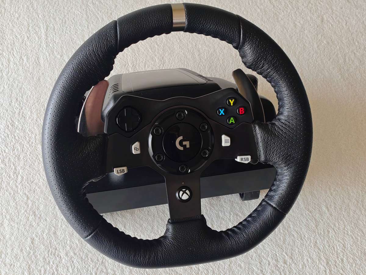 Logitech G920 Driving Force Racing Wheel (Xbox One / Xbox Series / PC)