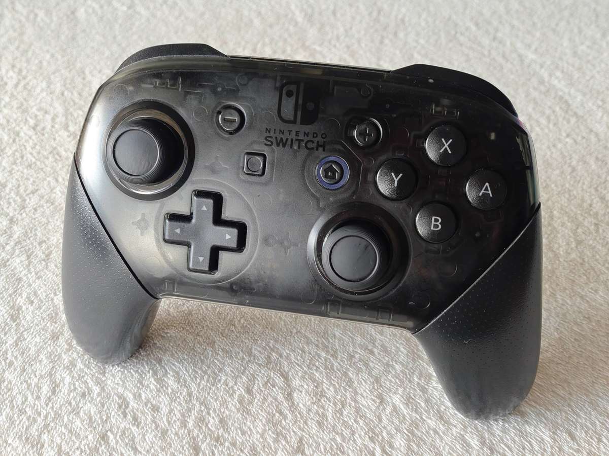 Nintendo Switch Pro Controller