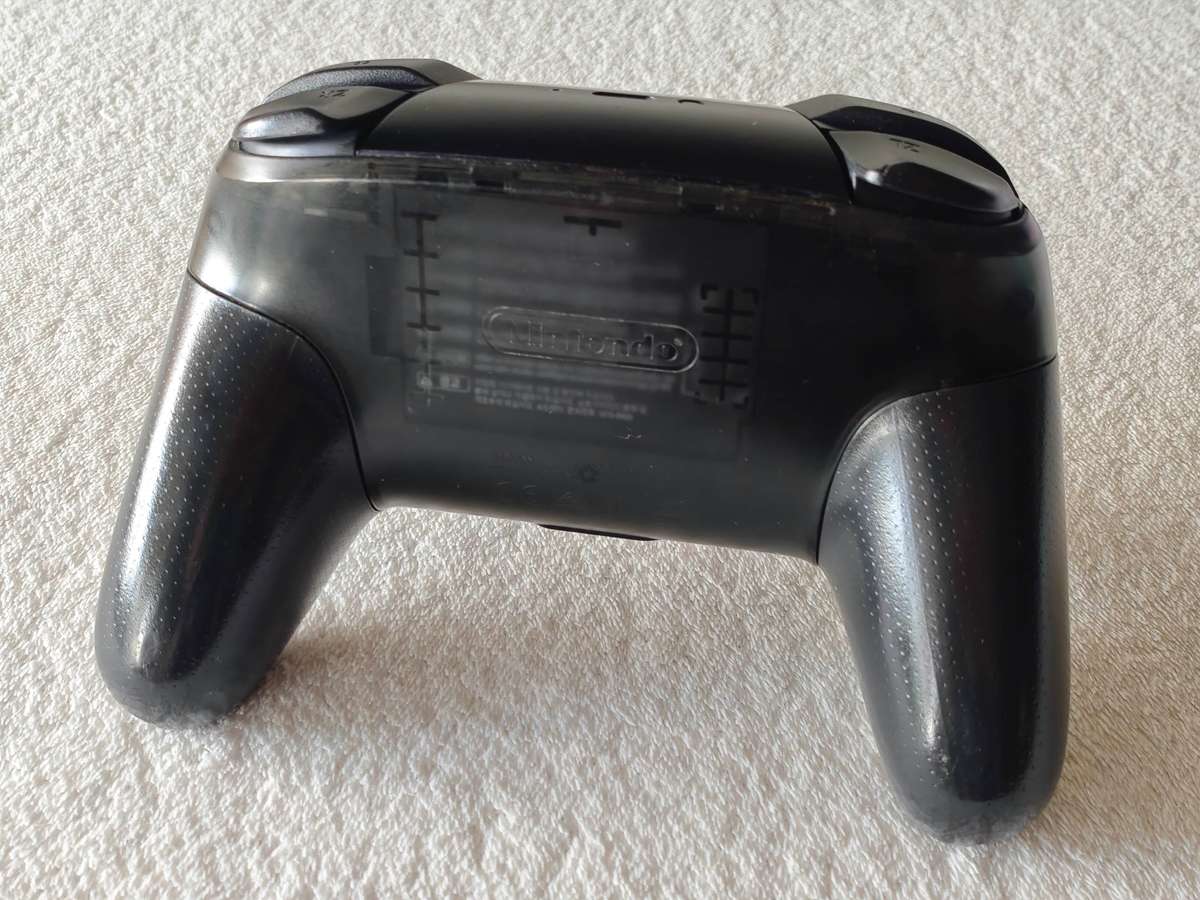 Nintendo Switch Pro Controller