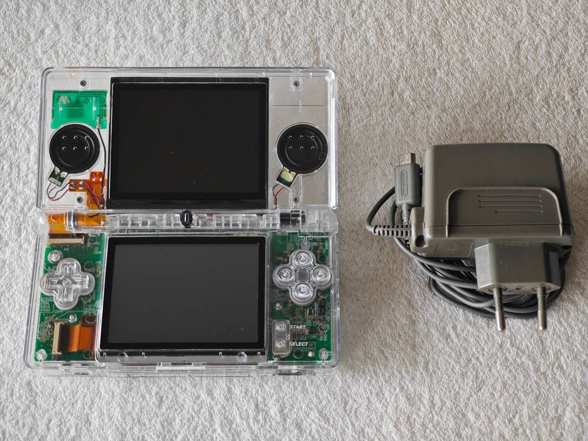 Nintendo DS Lite Console