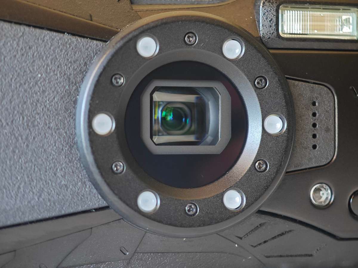 Ricoh WG-80 16MP , 5x Zoom  - Waterproof / Shockproof Digital Camera