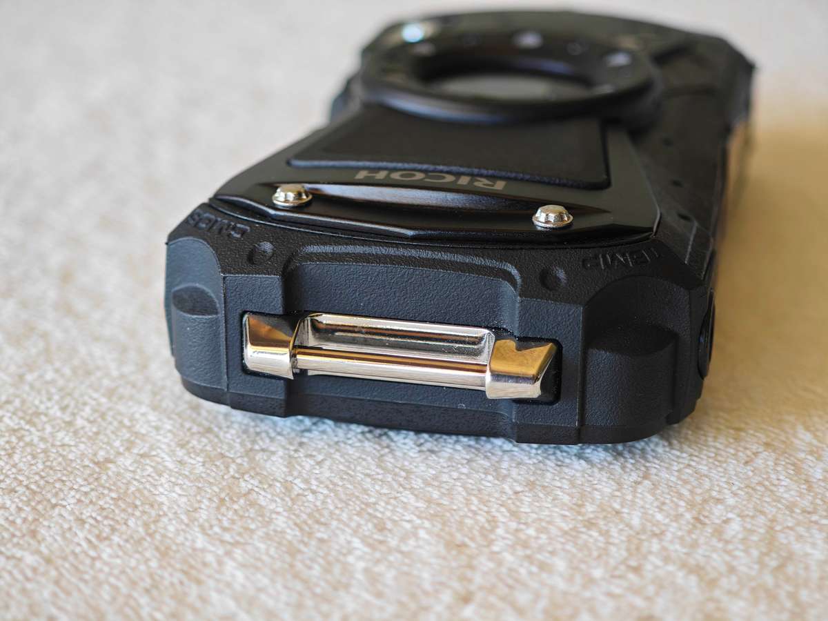 Ricoh WG-80 16MP , 5x Zoom  - Waterproof / Shockproof Digital Camera