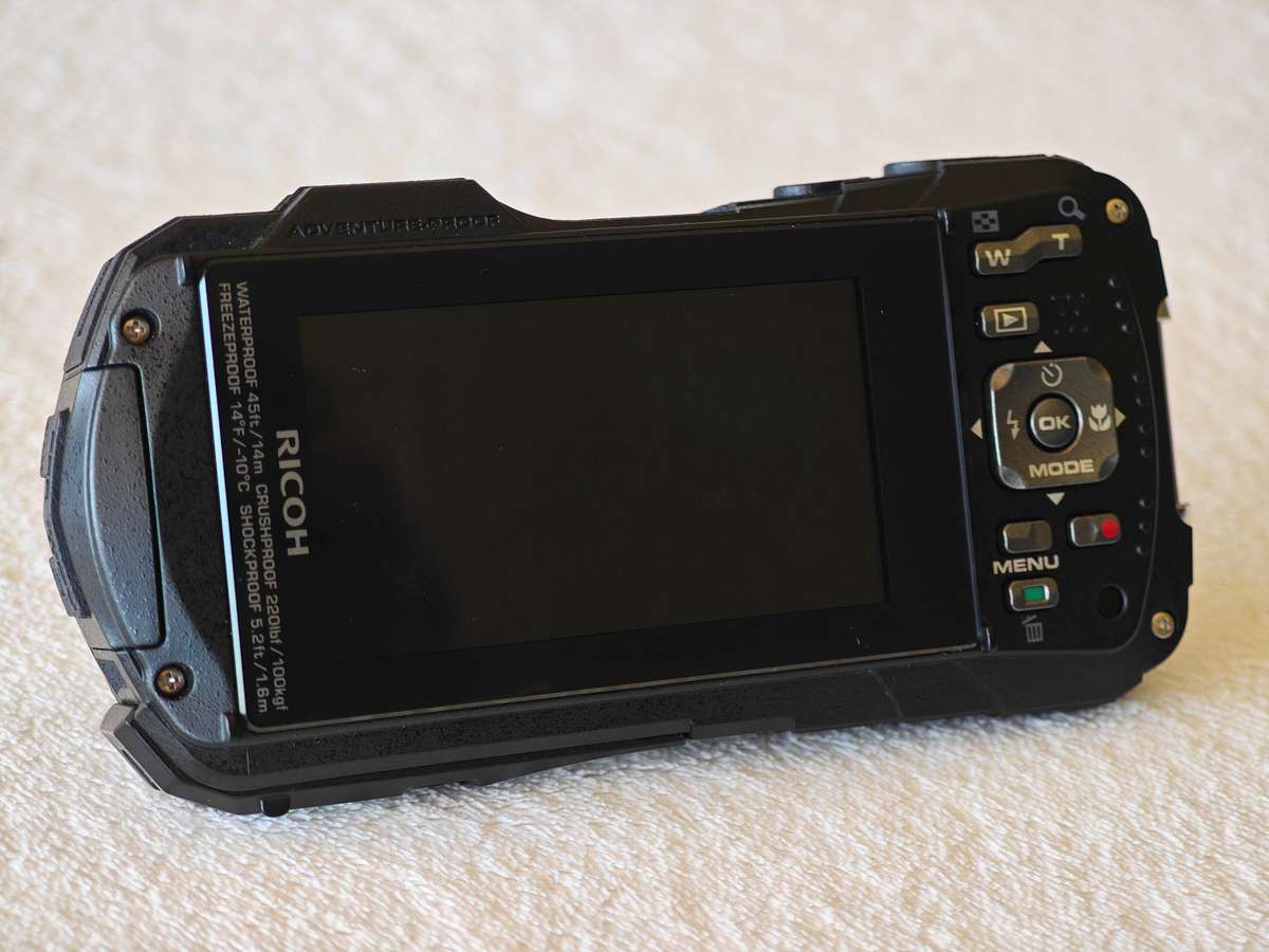 Ricoh WG-80 16MP , 5x Zoom  - Waterproof / Shockproof Digital Camera