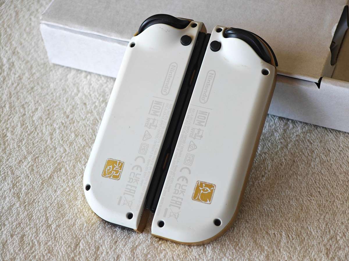 Nintendo Switch OLED Console - The Legend Of Zelda Tears Of The Kingdom Edition