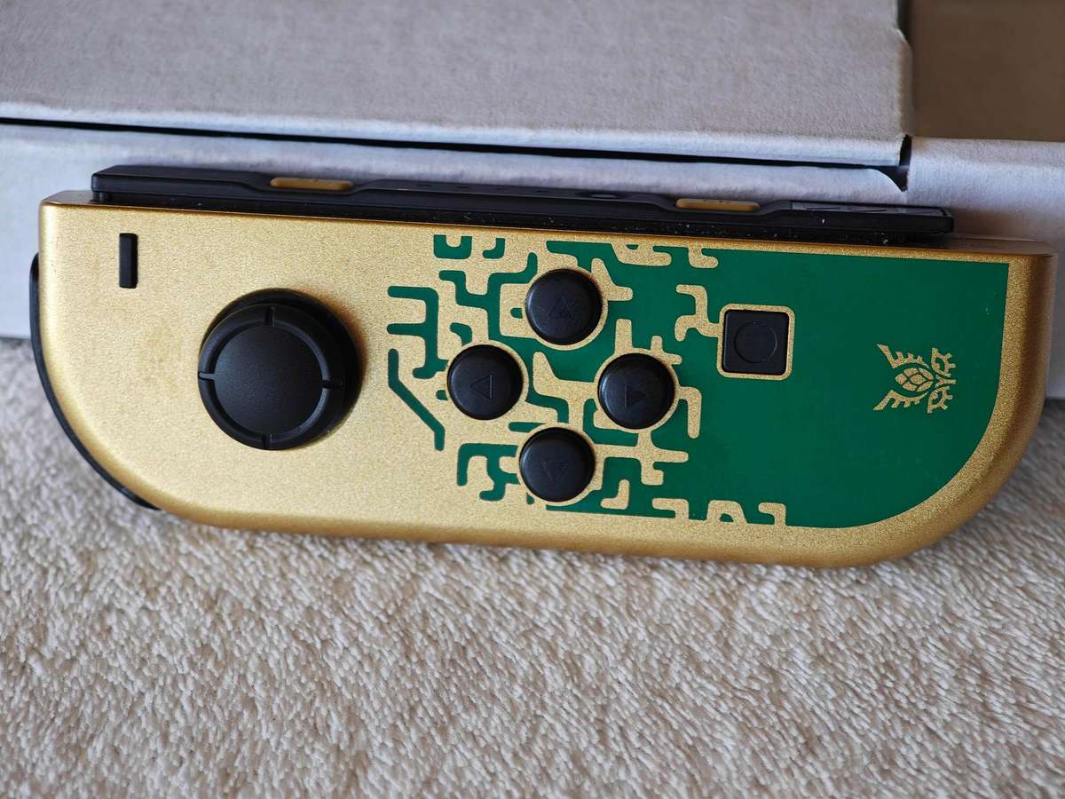 Nintendo Switch OLED Console - The Legend Of Zelda Tears Of The Kingdom Edition