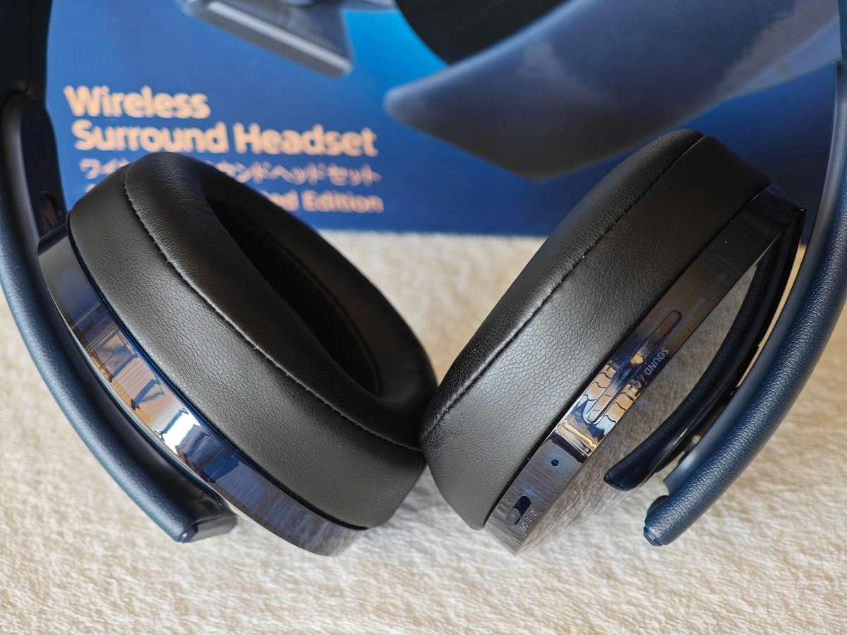 Sony Gold Wireless Headset (500 Million Limited Edition) - PS4 / PS5