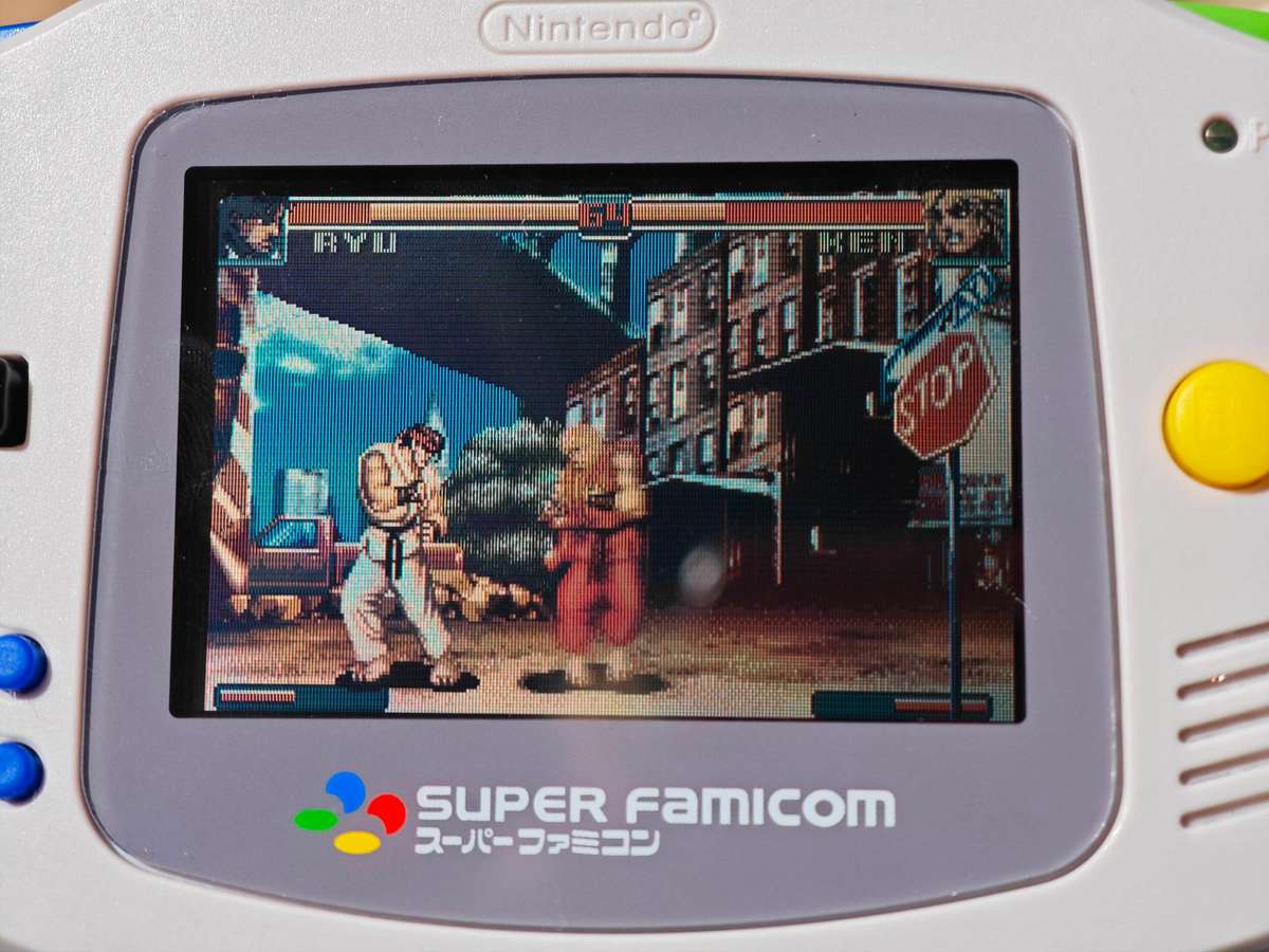 Super Street Fighter II Turbo Revival - Nintendo Game Boy Advance