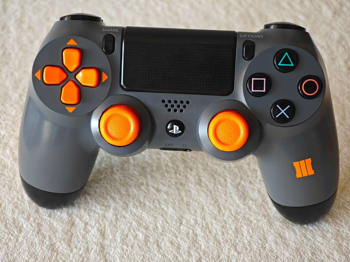 Dualshock 4 Call Of Duty Black Ops III Edition Controller - Playstation 4