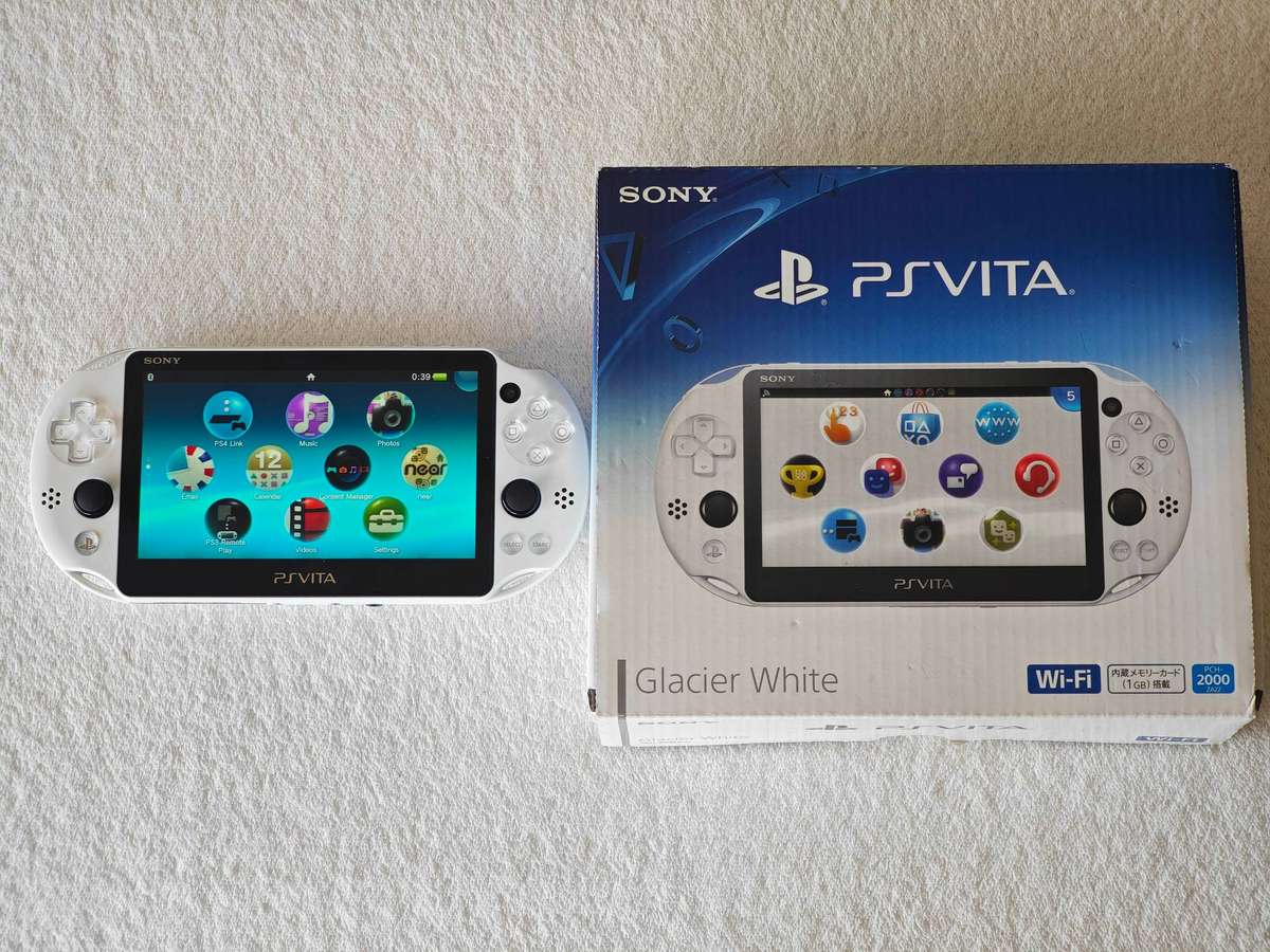 Playstation Vita Slim Console - Glacier White