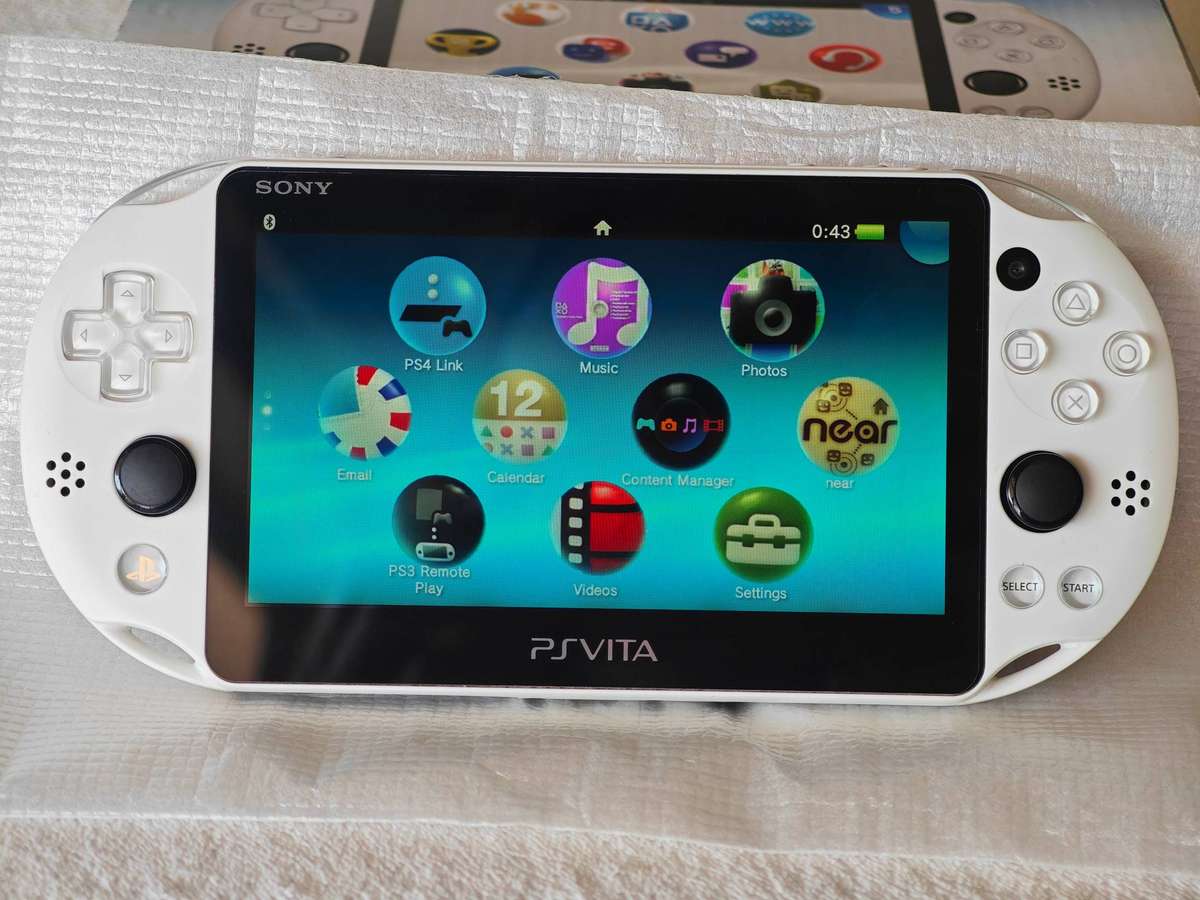 Playstation Vita Slim Console - Glacier White