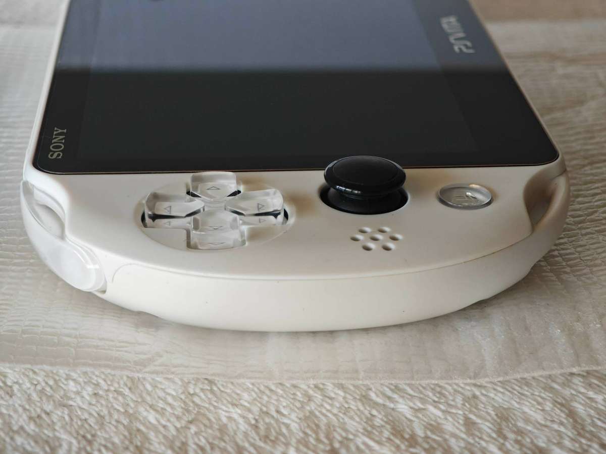 Playstation Vita Slim Console - Glacier White