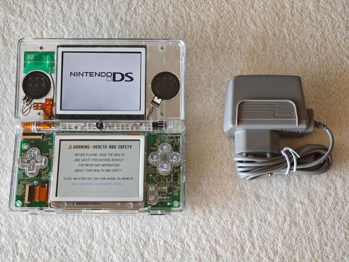 Nintendo DS Lite Console