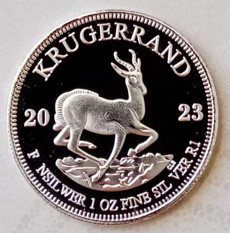 Lot of x3 Krugerrand 1oz replica coins in capsules (x2 gold & 1 silver)