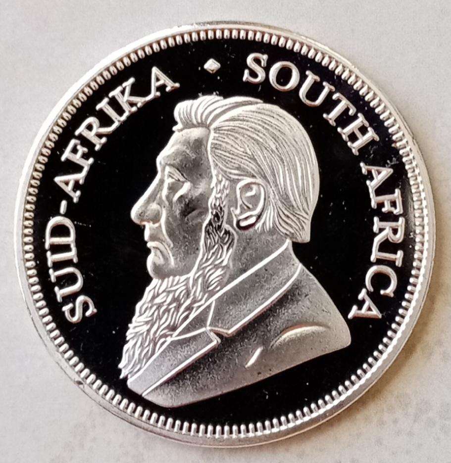 Lot of x3 Krugerrand 1oz replica coins in capsules (x2 gold & 1 silver)