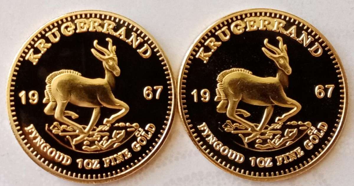 Lot of x3 Krugerrand 1oz replica coins in capsules (x2 gold & 1 silver)