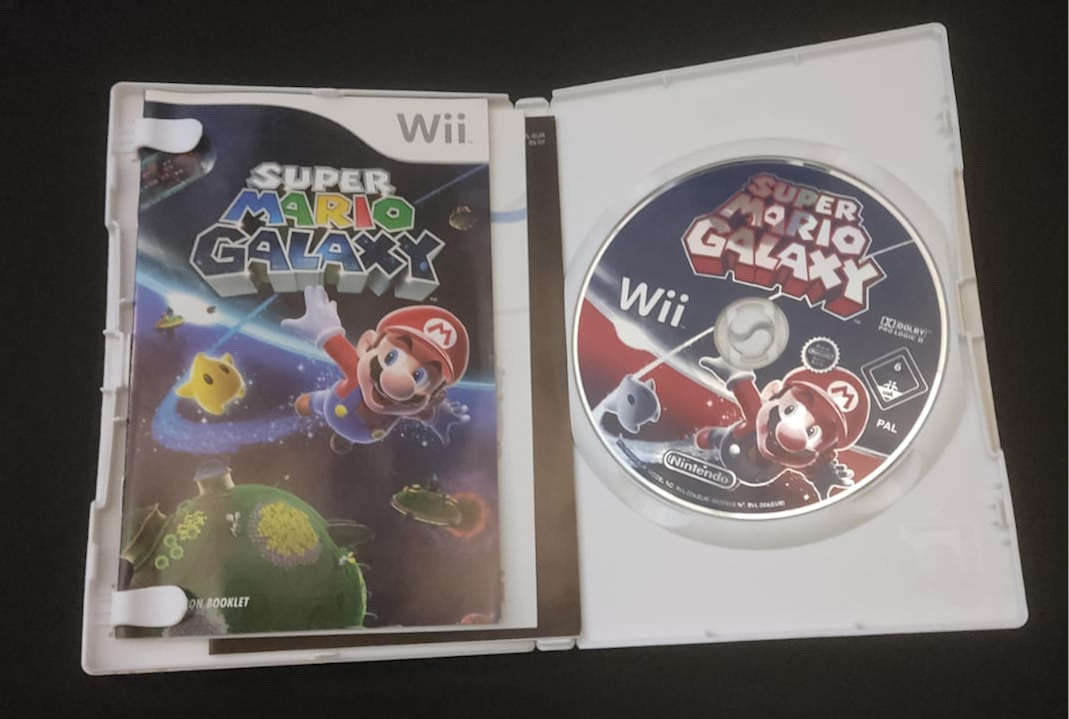 Mario Wii Games Bundle! (New Super Mario Bros)(Super Mario Galaxy) - Great Condition!