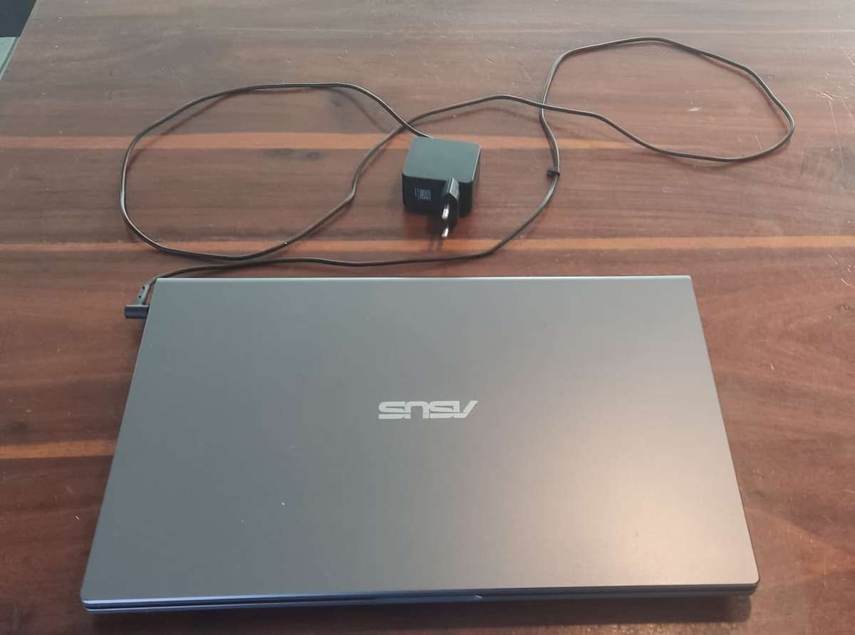 Amazing laptop deal! (Asus M515) (Ryzen 3, 8GB DDR4, 256GB NVME SSD, 15.6 HD) Laptop