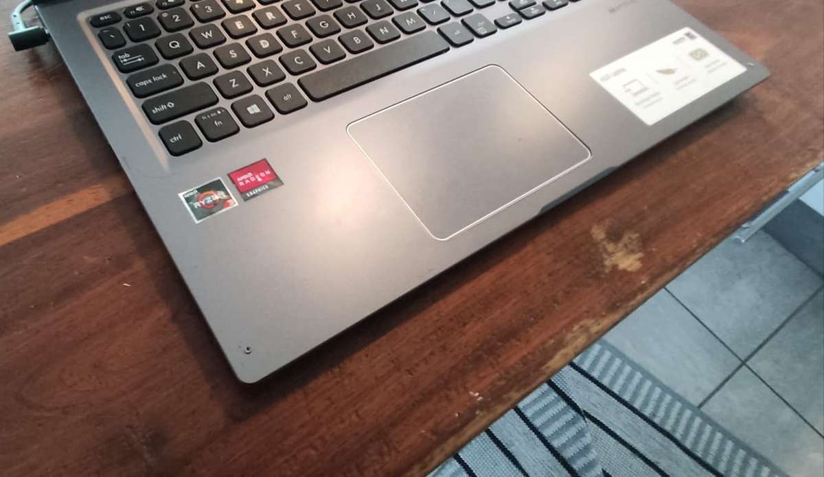 Amazing laptop deal! (Asus M515) (Ryzen 3, 8GB DDR4, 256GB NVME SSD, 15.6 HD) Laptop