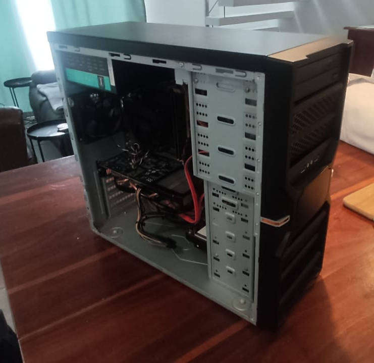 Budget Gaming PC For Sale! (i5 4460, Nvidia GTX 650 Ti 2GB, 8GB RAM, 128 GB SSD, 1TB HDD, 550Watt)