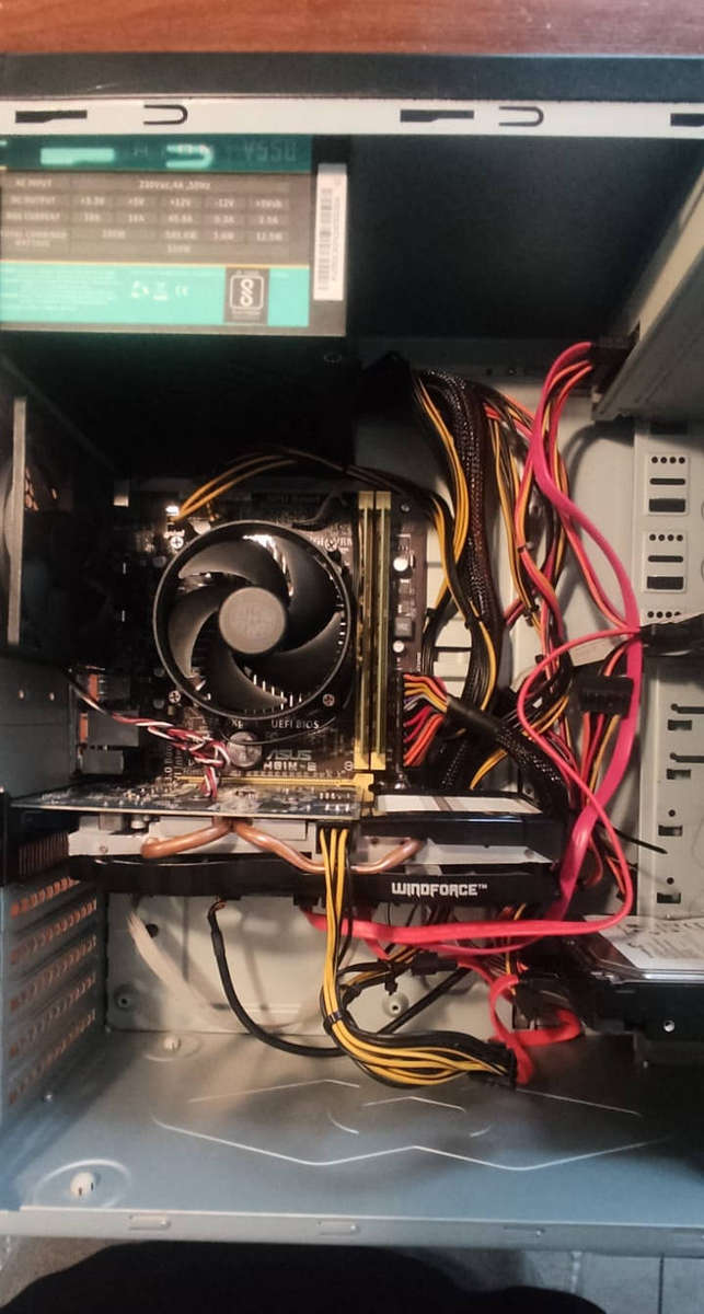 Budget Gaming PC For Sale! (i5 4460, Nvidia GTX 650 Ti 2GB, 8GB RAM, 128 GB SSD, 1TB HDD, 550Watt)