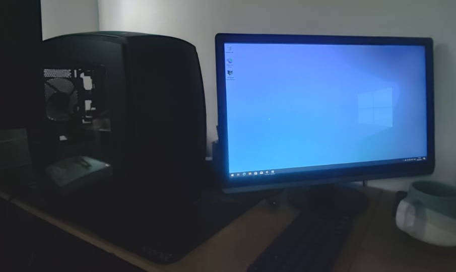 Media/Lite Gaming SFF PC For Sale! (RARE NZXT CASE! GTX 610 1GB, AMD Athlon 5150, 8GB RAM, 2X HDD's)