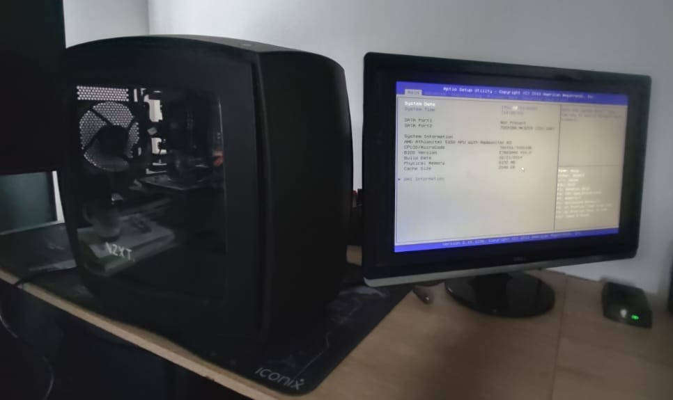 Media/Lite Gaming SFF PC For Sale! (RARE NZXT CASE! GTX 610 1GB, AMD Athlon 5150, 8GB RAM, 2X HDD's)