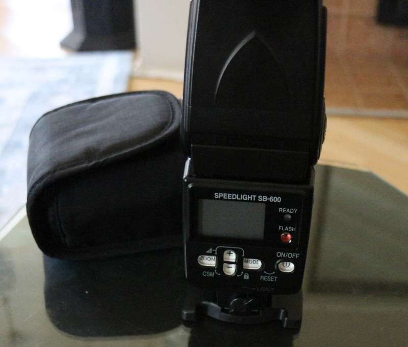 Nikon SB 600 Speedlite, top condition, mint, photos show exact item on sale.