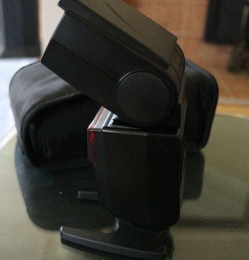 Nikon SB 600 Speedlite, top condition, mint, photos show exact item on sale.