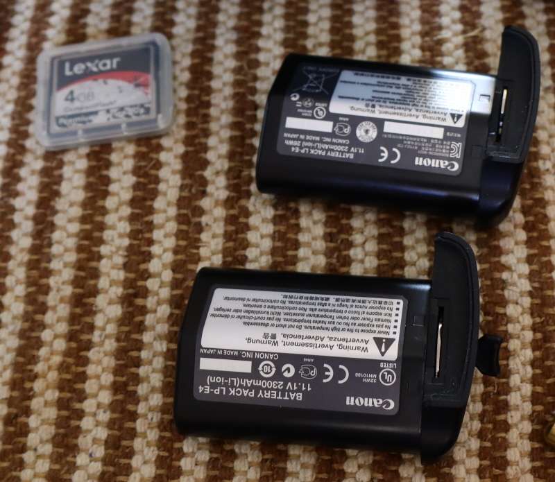 Canon 1D Mark IV, Body only, 2 batts + charger etc, mint condition, 10K shutter count