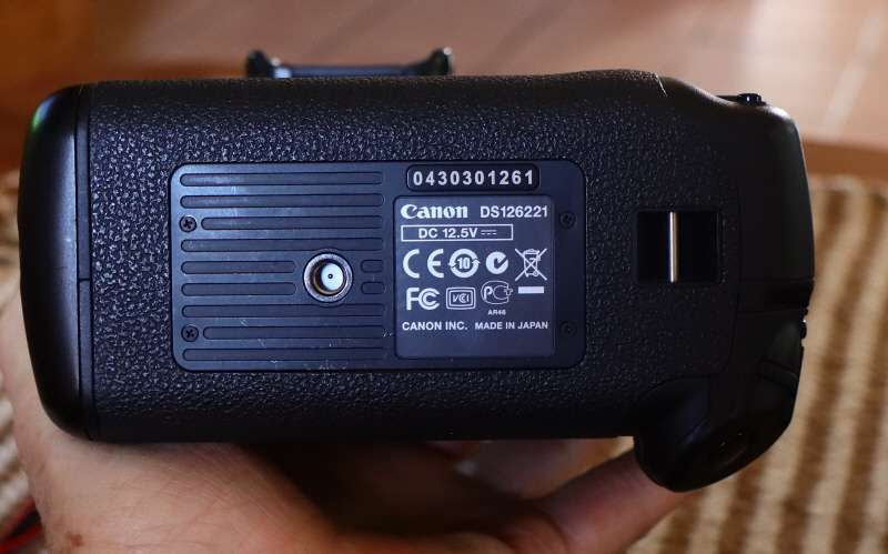 Canon 1D Mark IV, Body only, 2 batts + charger etc, mint condition, 10K shutter count