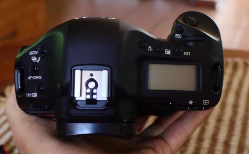 Canon 1D Mark IV, Body only, 2 batts + charger etc, mint condition, 10K shutter count