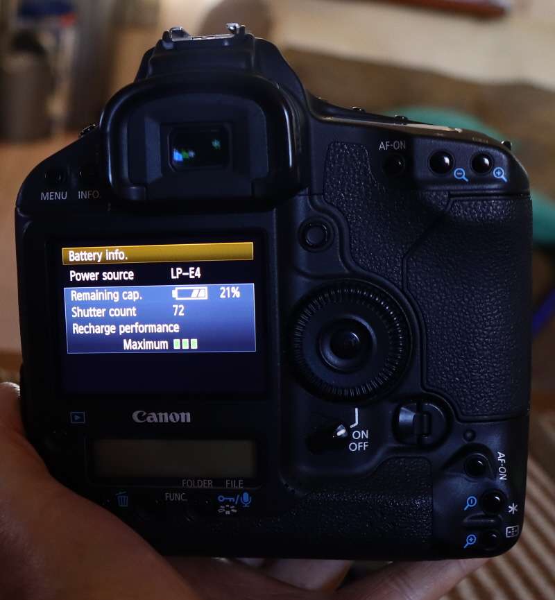 Canon 1D Mark IV, Body only, 2 batts + charger etc, mint condition, 10K shutter count