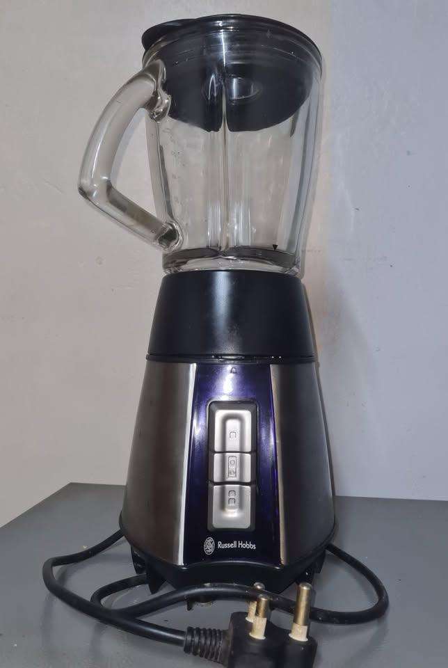 Russell Hobbs 600W Blender  Powerful & Stylish for Everyday Blending