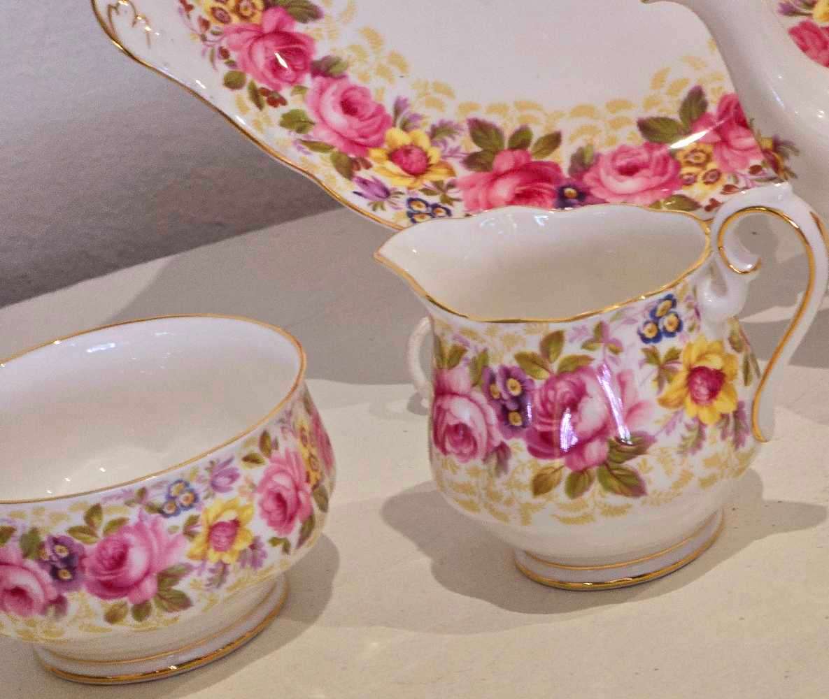 FULL Royal Albert Serena Tea Set WITH LARGE TEAPOT RARE