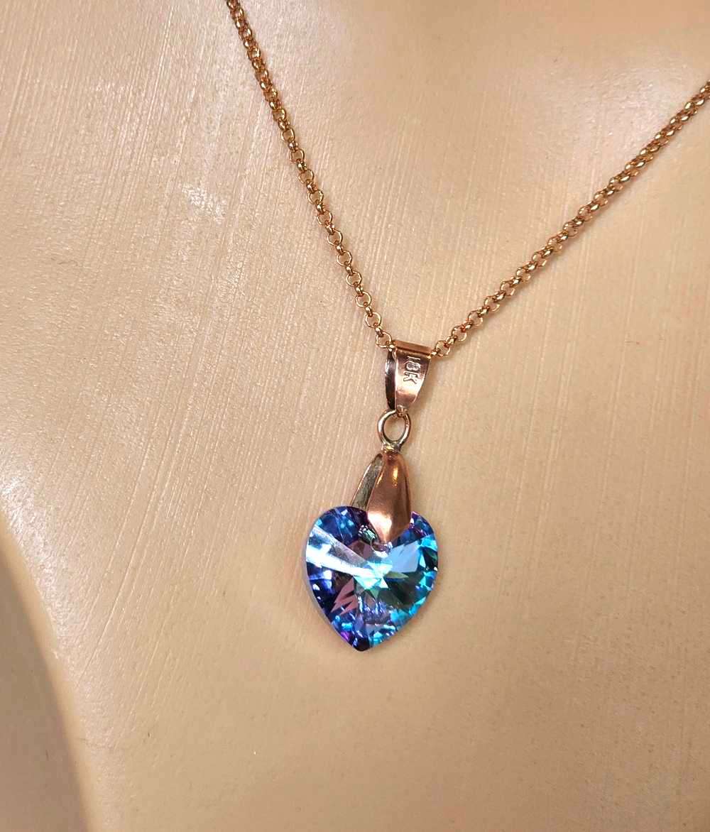 18 K gold bale including FREE CHAIN & FREE SWAROVSKI CRYSTAL HEART