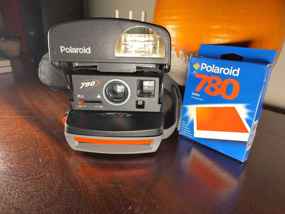 Polaroid 790 instant camera