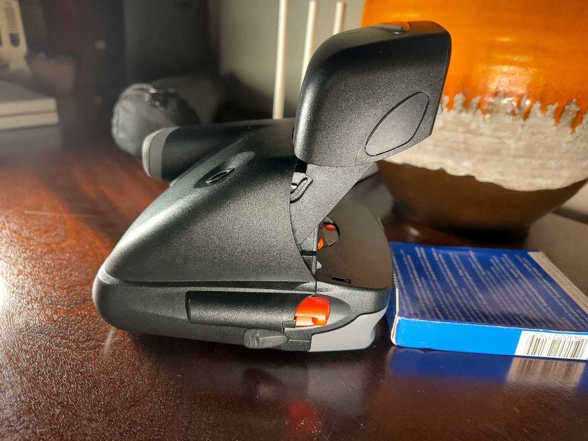 Polaroid 790 instant camera