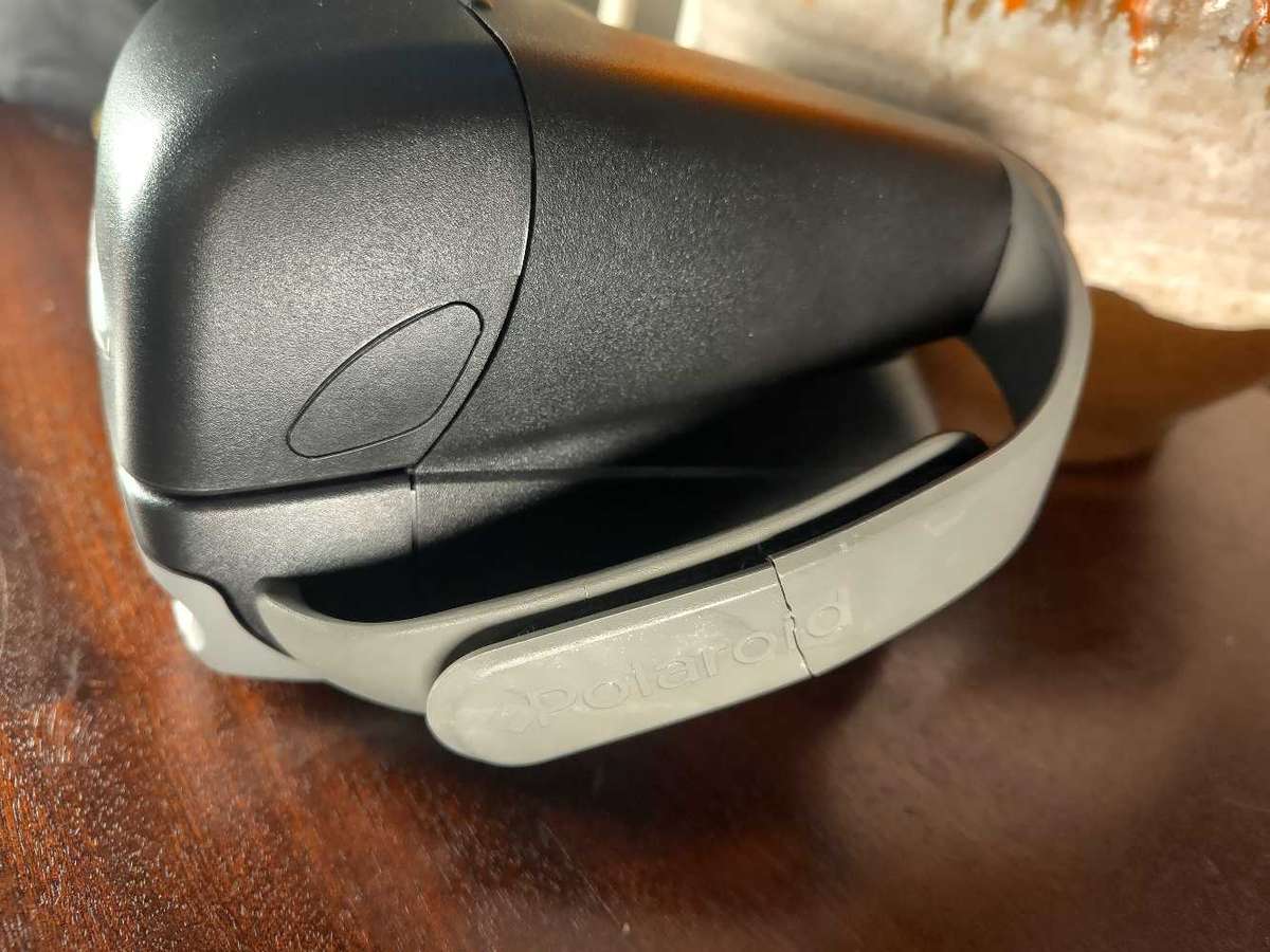 Polaroid 790 instant camera