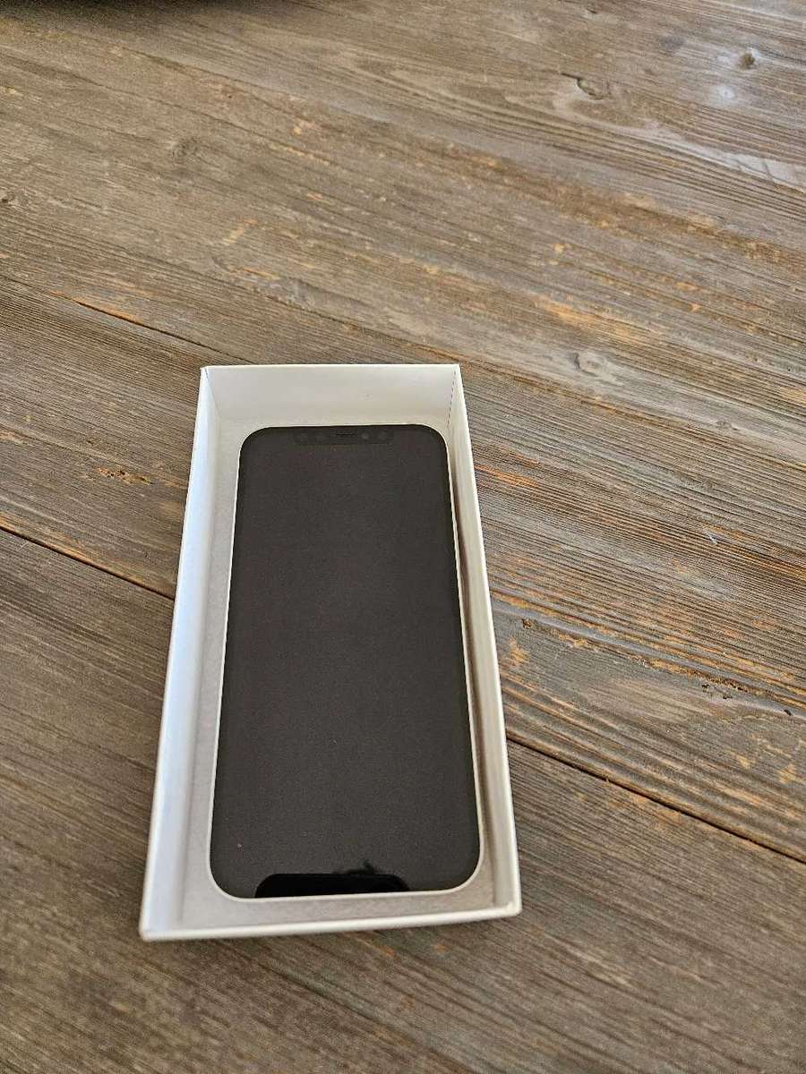 Apple iPhone 12 - 128GB